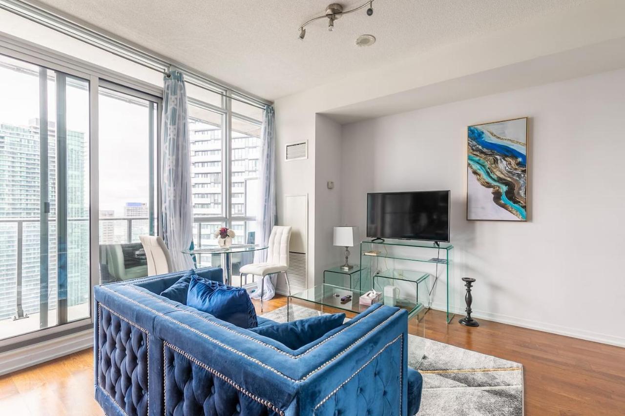 شقة تورونتو  في Gorgeous 1Br W/Parking Across The Scotiabank Arena المظهر الخارجي الصورة
